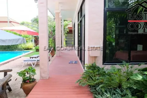 Casa de 3 dormitorios en Pattaya, Tailandia № 213627 - foto 30