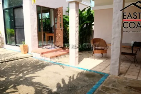 Casa de 3 dormitorios en Pattaya, Tailandia № 213627 - foto 7