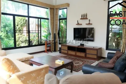 Casa de 3 dormitorios en Pattaya, Tailandia № 213627 - foto 13