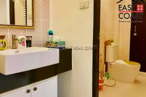 Casa de 3 dormitorios en Pattaya, Tailandia № 213628 - foto 8