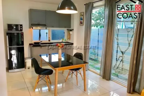 Casa de 3 dormitorios en Pattaya, Tailandia № 213628 - foto 5