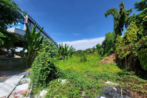 Land in Sam Phran, Thailand 328 sq.m. № 149865 - photo 1