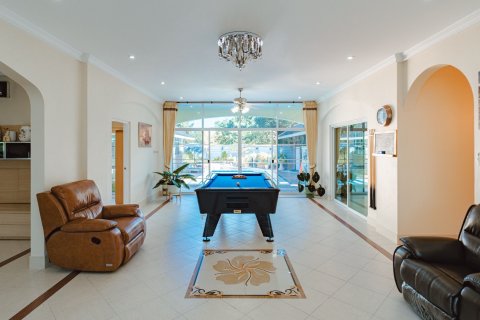 Villa in Hang Dong, Thailand 7 bedrooms № 149866 - photo 11