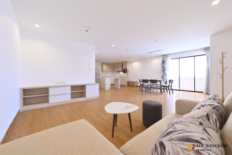 Condo in Bangkok, Thailand, 2 bedrooms № 184372 - photo 7