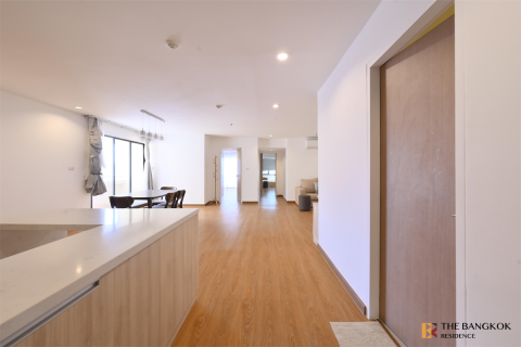 Condo in Bangkok, Thailand, 2 bedrooms № 184372 - photo 8