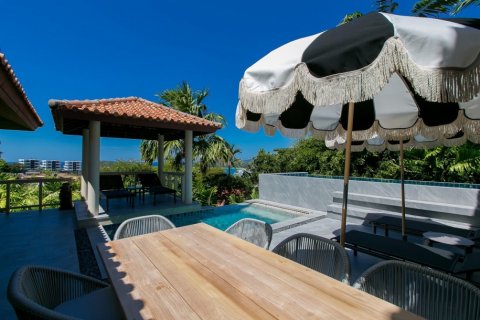 Вилла в Кате, Таиланд с 4 спальнями  № 118719 - фото 2