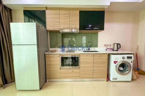 Condo in Pattaya, Thailand, 1 bedroom № 204696 - photo 4