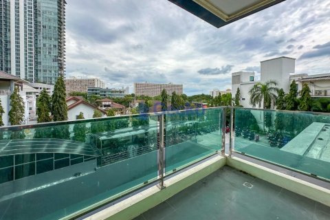 Condo in Pattaya, Thailand, 1 bedroom № 204696 - photo 2