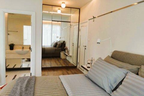 Condo in Bangkok, Thailand, 3 bedrooms  № 180880 - photo 5