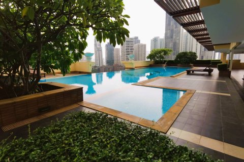 Condo in Bangkok, Thailand, 3 bedrooms  № 180880 - photo 14