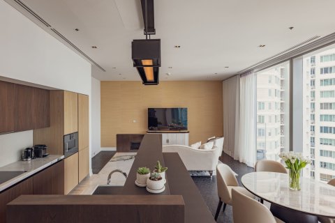 Condo in Bangkok, Thailand, 3 bedrooms  № 180881 - photo 8