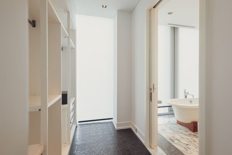 Condo in Bangkok, Thailand, 3 bedrooms  № 180881 - photo 26