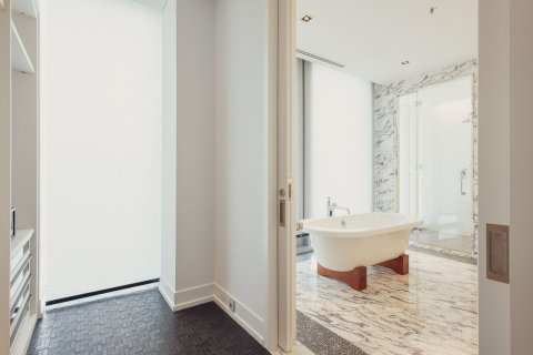 Condo in Bangkok, Thailand, 3 bedrooms  № 180881 - photo 27