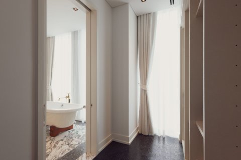 Condo in Bangkok, Thailand, 3 bedrooms  № 180881 - photo 22