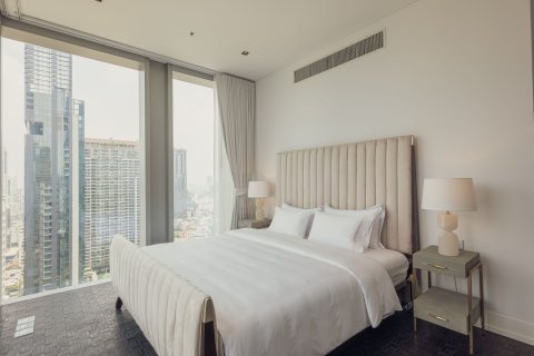 Condo in Bangkok, Thailand, 3 bedrooms  № 180881 - photo 13