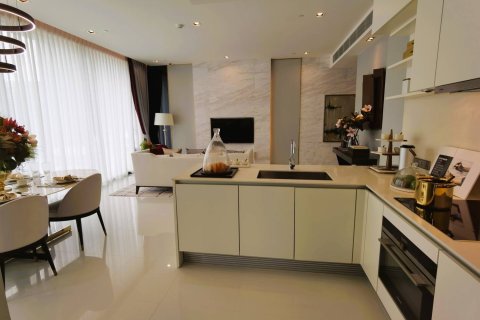 Condo in Bangkok, Thailand, 3 bedrooms  № 180877 - photo 3