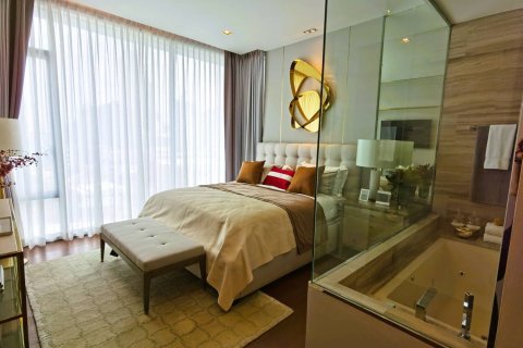 Condo in Bangkok, Thailand, 3 bedrooms  № 180877 - photo 5