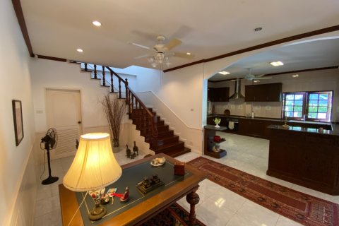 Villa in Hua Hin, Thailand 6 bedrooms № 168349 - photo 15