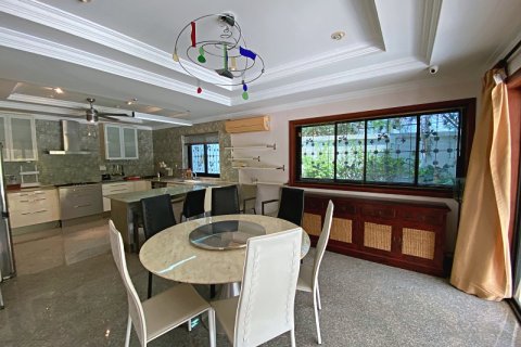 Вилла в Хуа Хине, Таиланд с 3 спальнями  № 168352 - фото 11