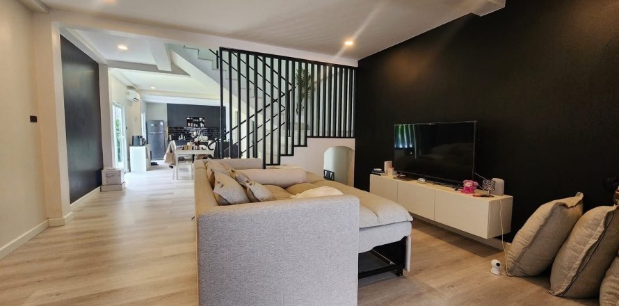 Таунхаус в Пхукете, Таиланд с 2 спальнями  № 157983