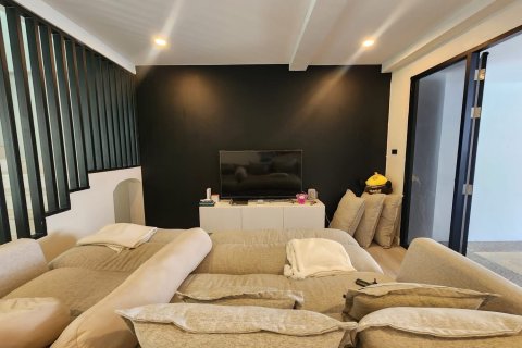 Таунхаус в Пхукете, Таиланд с 2 спальнями  № 157983 - фото 5