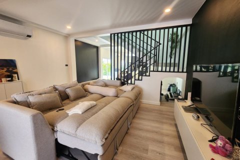 Таунхаус в Пхукете, Таиланд с 2 спальнями  № 157983 - фото 18