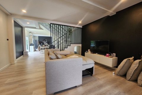 Таунхаус в Пхукете, Таиланд с 2 спальнями  № 157983 - фото 4