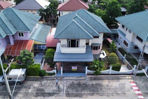 Дом в Накхонсаване, Таиланд с 3 спальнями  № 157981 - фото 17