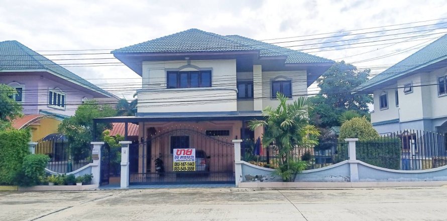 Дом в Накхонсаване, Таиланд с 3 спальнями  № 157981