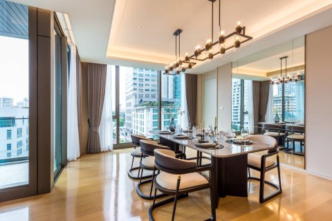 Condo in Bangkok, Thailand, 2 bedrooms  № 180853 - photo 10