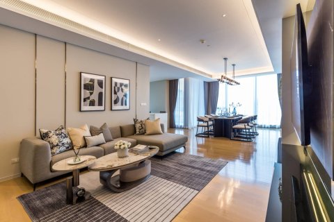 Condo in Bangkok, Thailand, 2 bedrooms  № 180853 - photo 4
