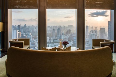 Condo in Bangkok, Thailand, 2 bedrooms  № 180854 - photo 9