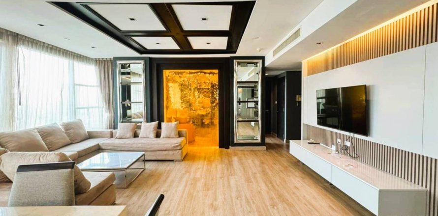 Condo à Bangkok, Thaïlande, 3 chambres  № 180852