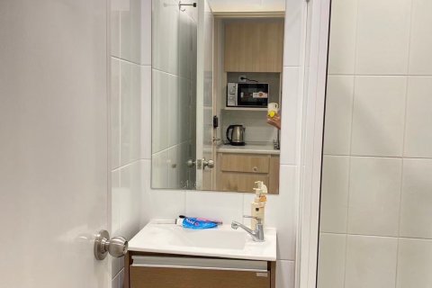 Кондоминиум с 2 спальнями в Бангкоке, Таиланд № 171714 - фото 12