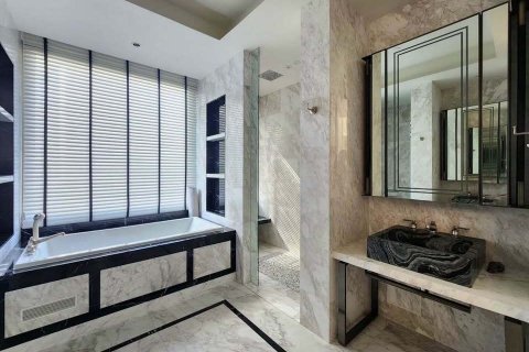 Condo à Khlong San, Bangkok, Thaïlande, 2 chambres  № 171892 - photo 6