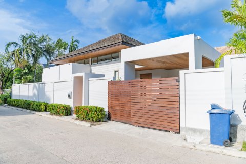 Villa à Phuket, Thaïlande 3 chambres № 137902 - photo 2