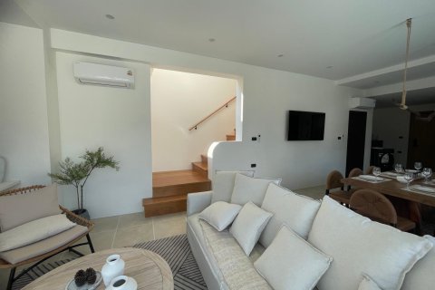 Вилла в Хуа Хине, Таиланд с 4 спальнями  № 169815 - фото 2