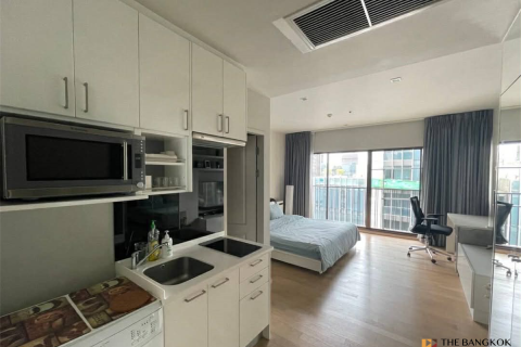 Condo in Bangkok, Thailand, 1 bedroom  № 185295