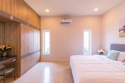 Villa in Hua Hin, Thailand 4 Schlafzimmer № 221949 - Foto 28