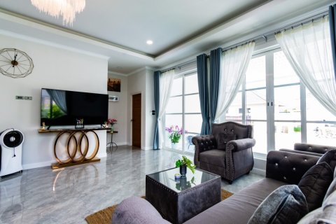 Villa in Hua Hin, Thailand 3 Schlafzimmer № 221952 - Foto 8