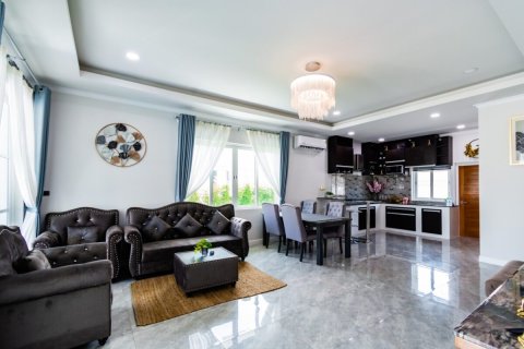 Villa in Hua Hin, Thailand 3 Schlafzimmer № 221952 - Foto 4