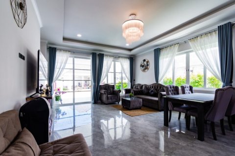 Villa in Hua Hin, Thailand 3 Schlafzimmer № 221952 - Foto 10