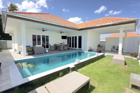 Chalet de 2 dormitorios en Pran Buri, Tailandia № 221951