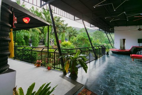 Villa in Chalong, Thailand 9 Schlafzimmer № 223246 - Foto 22