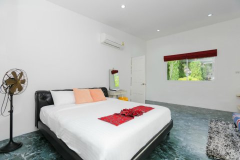 Villa in Chalong, Thailand 9 Schlafzimmer № 223246 - Foto 12