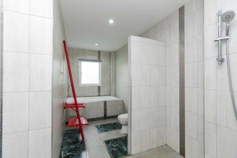 Villa in Chalong, Thailand 9 Schlafzimmer № 223246 - Foto 29