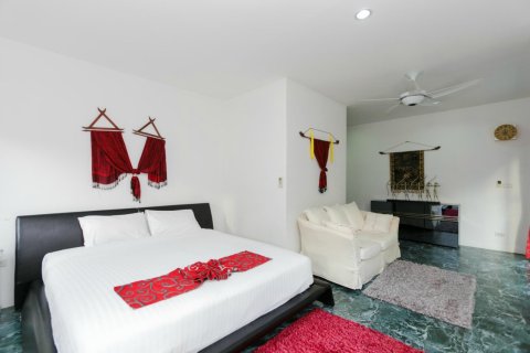 Villa in Chalong, Thailand 9 Schlafzimmer № 223246 - Foto 28