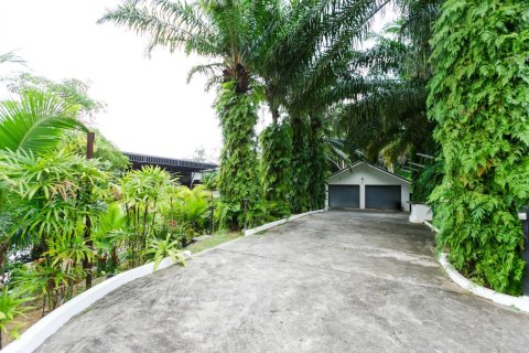 Villa in Chalong, Thailand 9 Schlafzimmer № 223246 - Foto 9