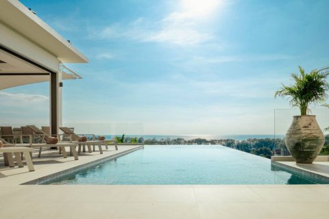 Villa in Phuket, Thailand 5 bedrooms № 117072 - photo 10