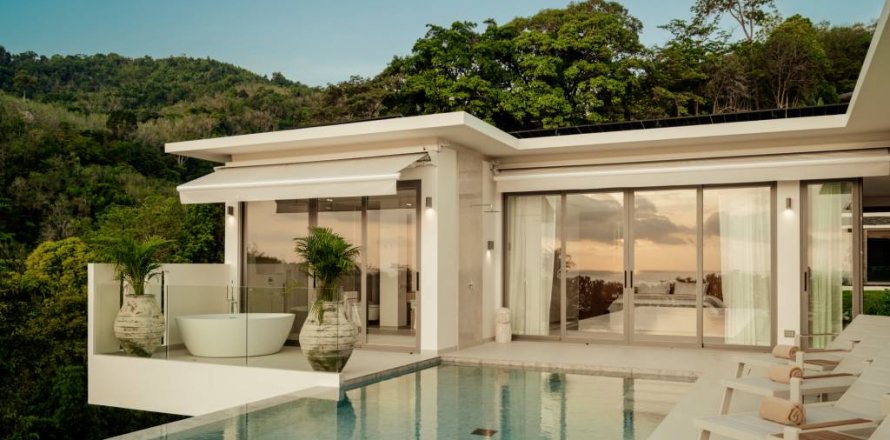 Villa in Phuket, Thailand 5 bedrooms № 117072
